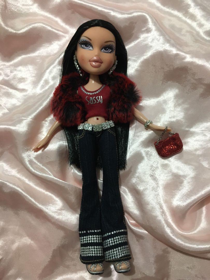 lf: 1st or 2nd outfit of bratz sweet dreamz kumi, Hobbies & Toys, Toys &  Games on Carousell