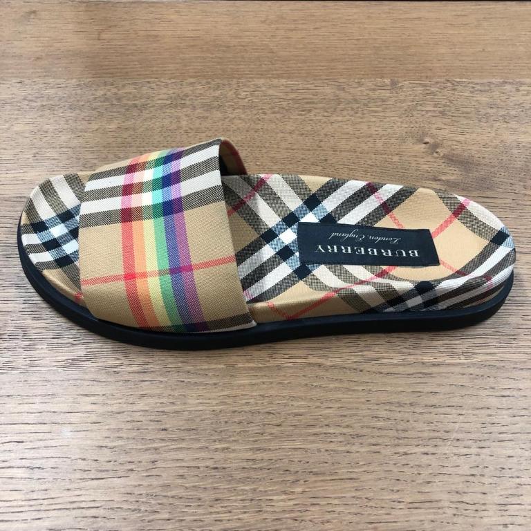 Burberry women's ashmore best sale vintage check pool slides