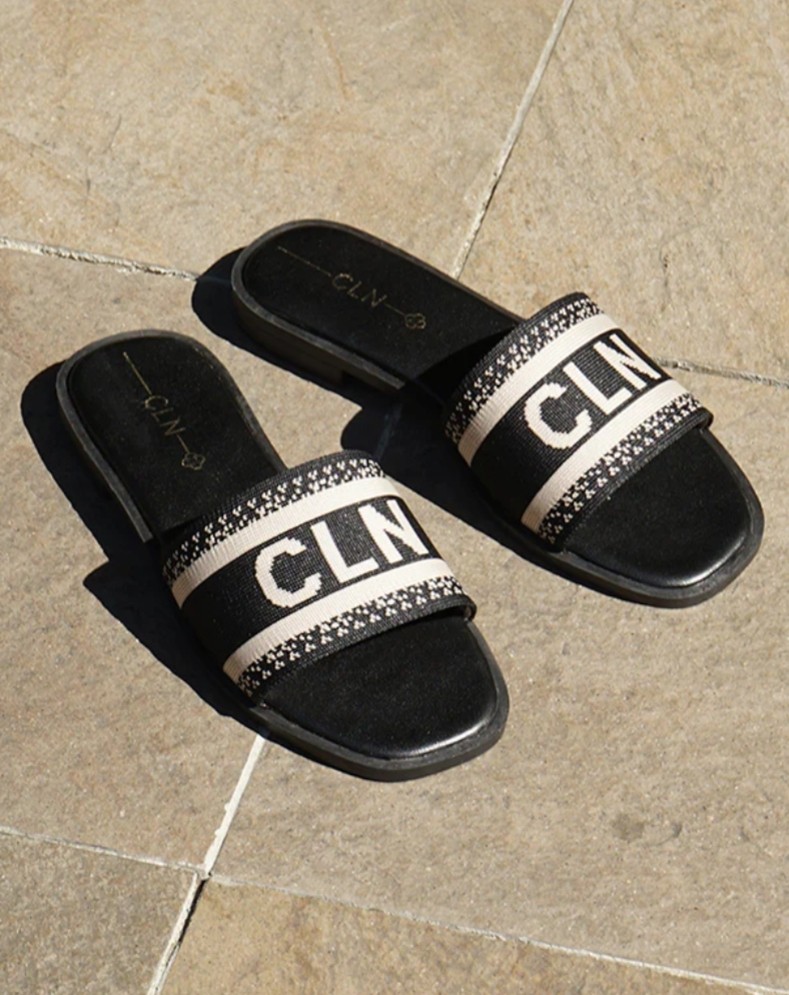 cln flat sandals｜TikTok Search