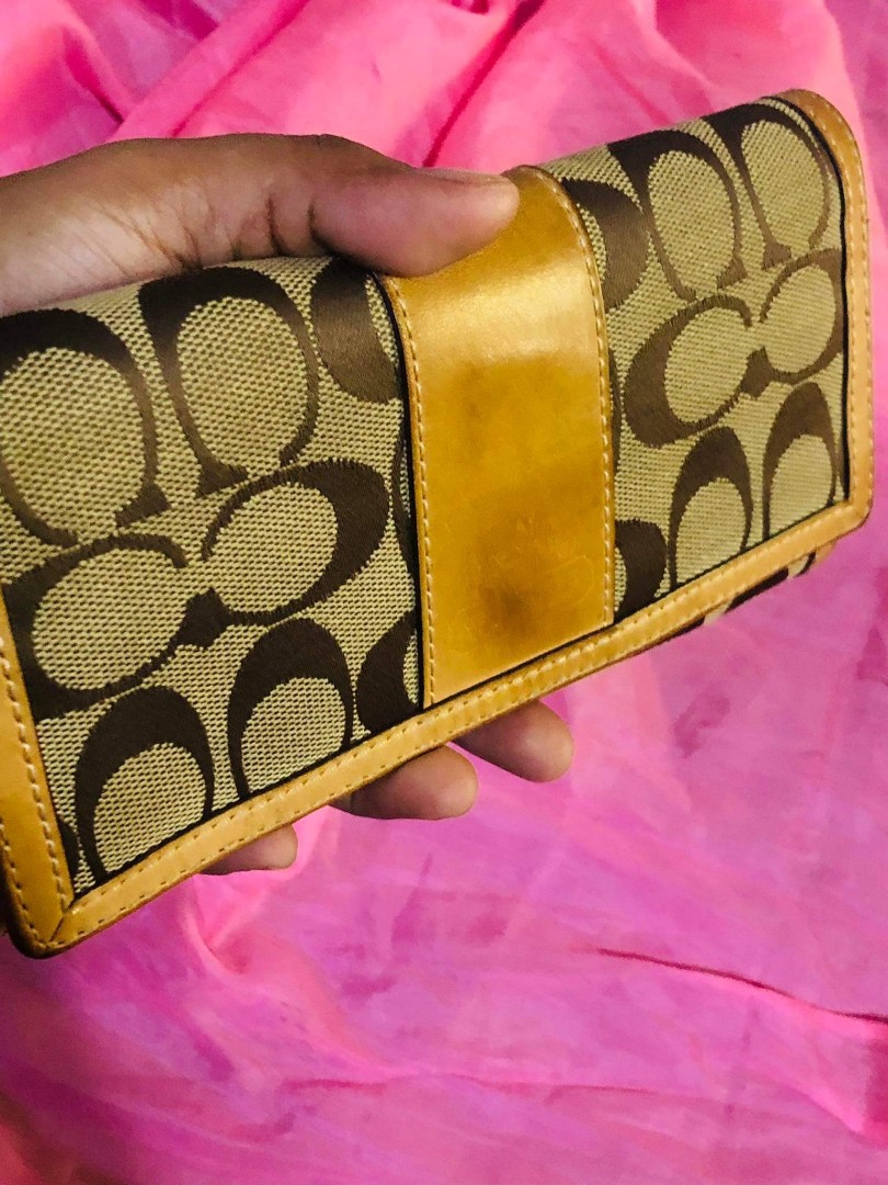 Coach long wallet unisex, Women's Fashion, Bags & Wallets, Wallets