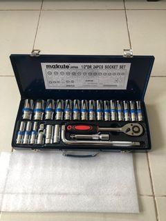Deep Socket wrench set 6 points 24 pcs Makute Japan