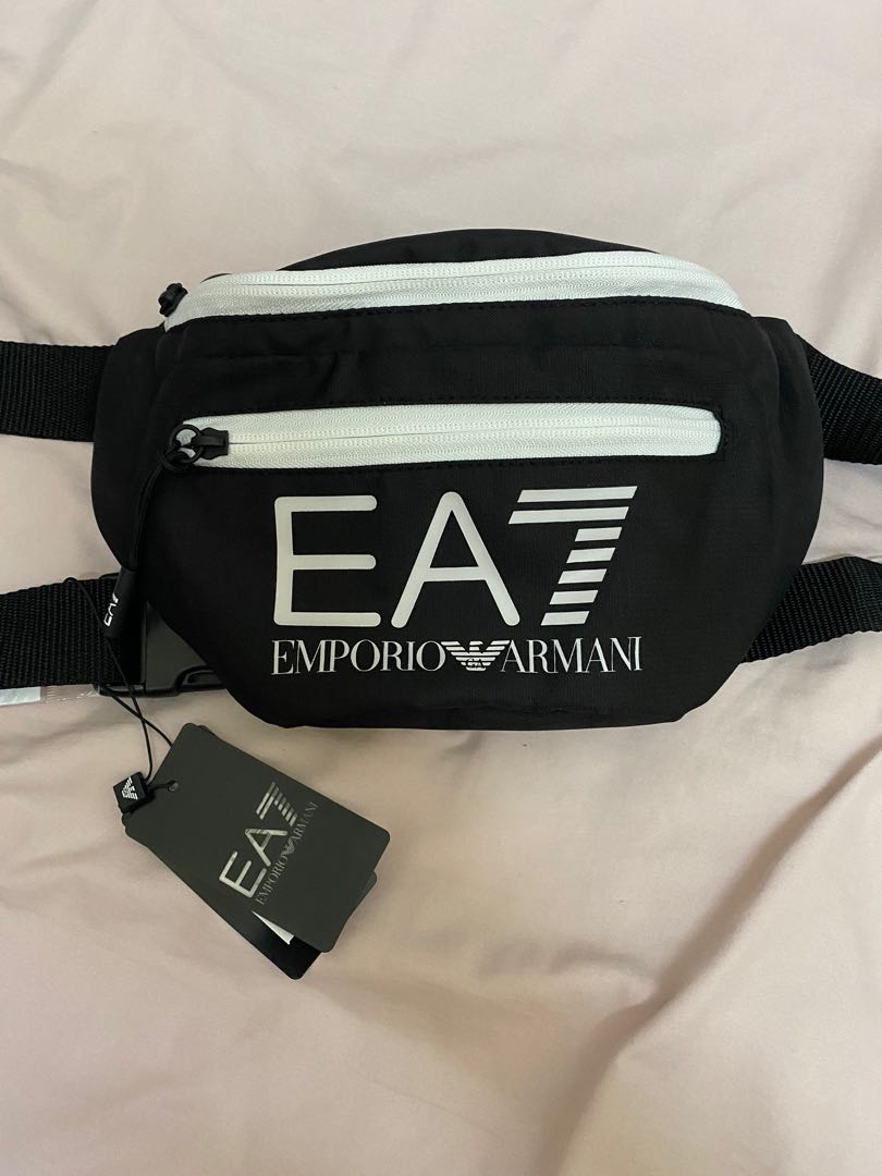 Ea7 fanny 2025 pack