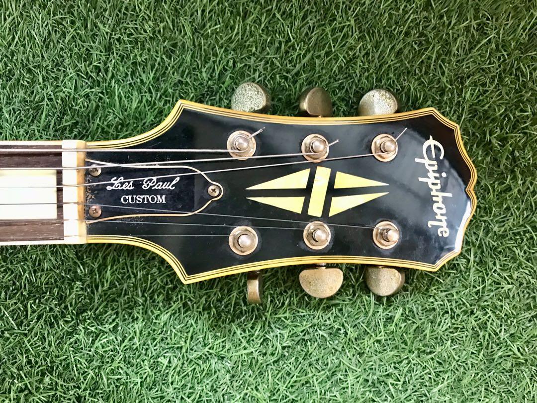 Epiphone Les Paul Custom Ebony Electric Guitar with hard case, Hobbies