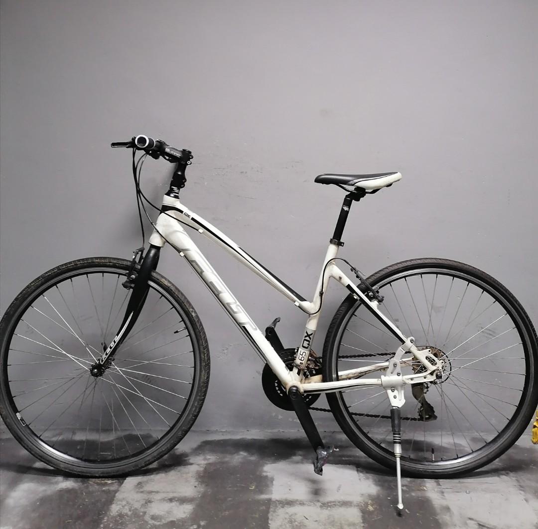 felt hybrid bike