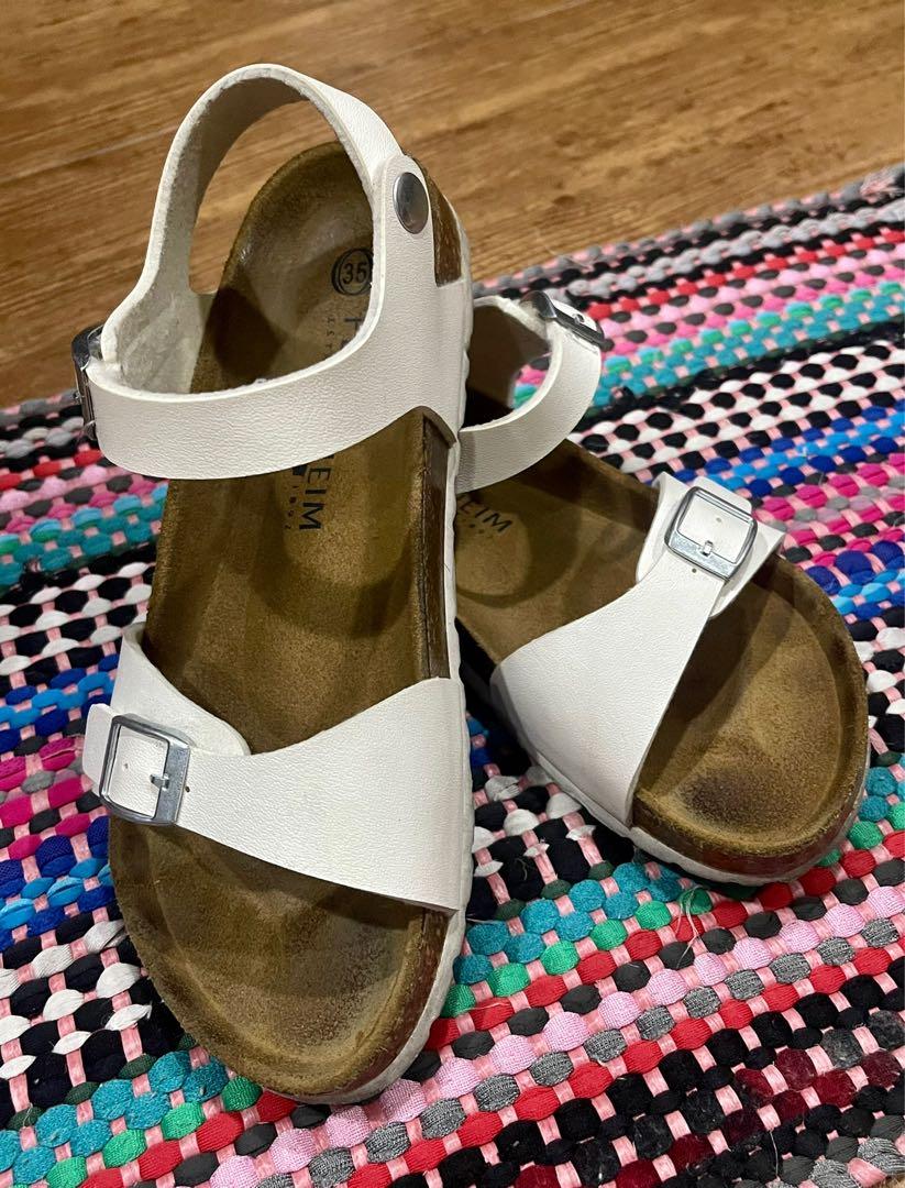 Florsheim sandals in white Women s Fashion Footwear Flats