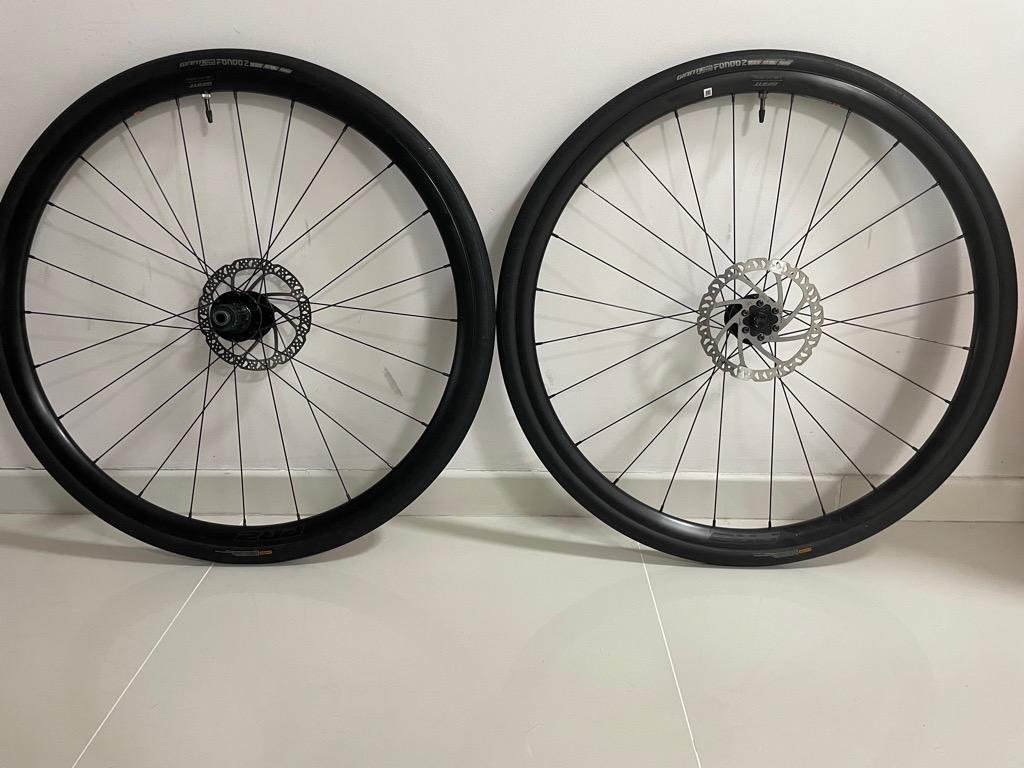 Giant pr2 disc wheelset tubeless discount