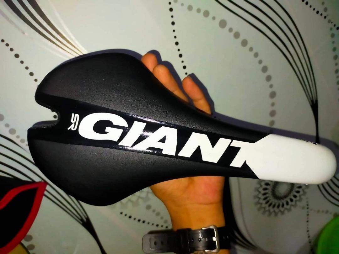GIANT SR SADDLE FOR MTB OR RB (Category: Bicycles) located in Pasig City. Submitted by ricoen (Listing ID 1170916786, Image 3). Description: BRAND NEW GIANT SR SADDLE 1200 PHP EACH. PM FOR MORE DETAILS OPEN FOR COD TRANSACTION.