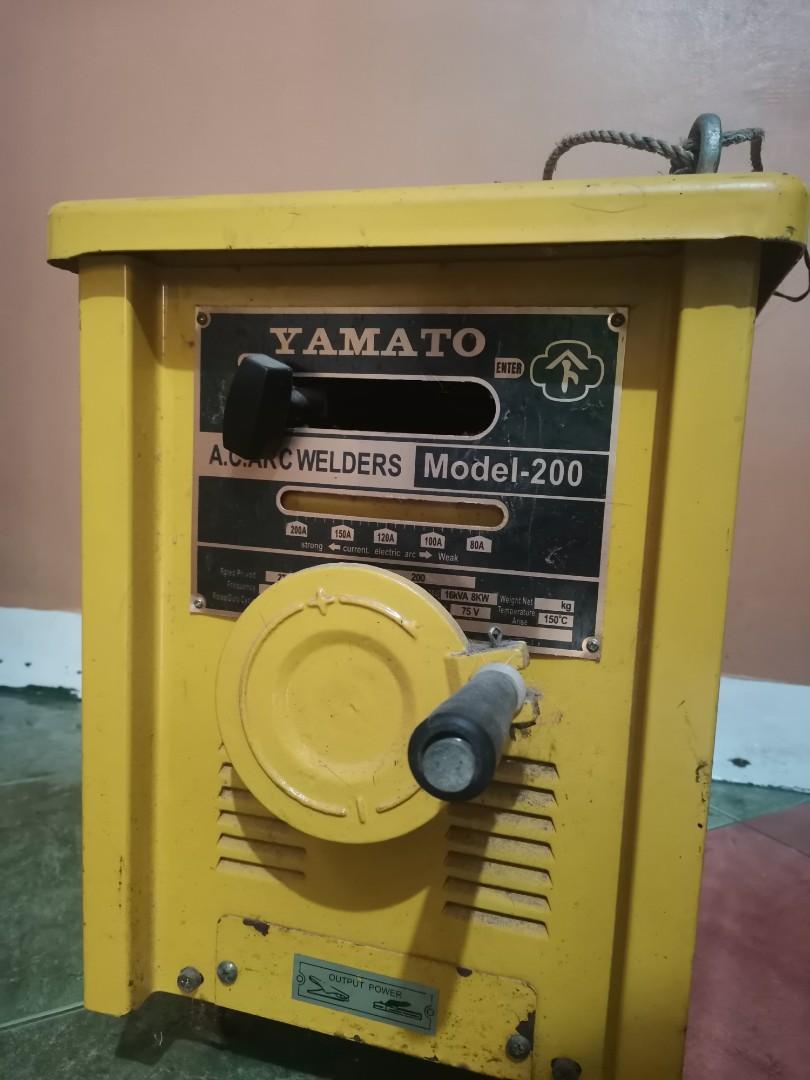 Heavy duty welding machine (Category: Construction Tools & Equipment) located in Pateros City. Submitted by brighttree_93e313 (Listing ID 1170899272, Image 1). Description: Two heavy duty welding machine good for construction. 60 amp each.