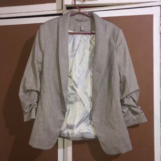 (Category: ) located in . Submitted by closet_declutterr (Listing ID 1170986629, Image 1). Description: .