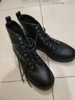 H&M boots size 39