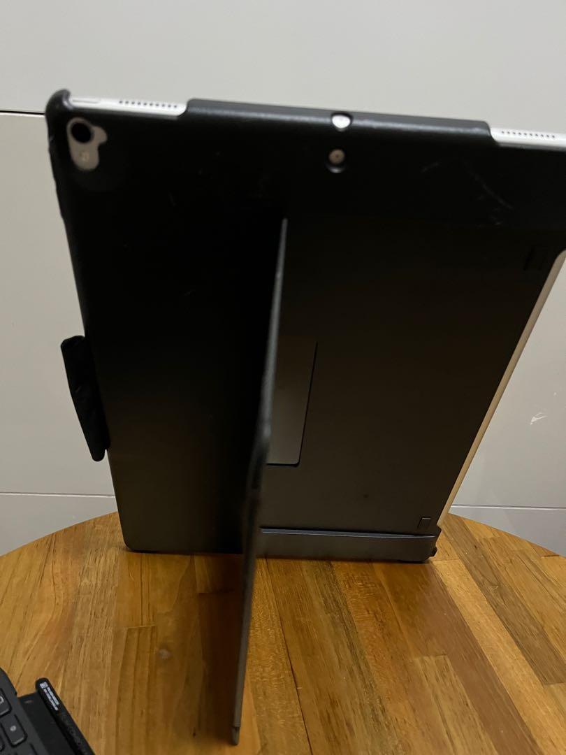 Ipad Pro 12.9 Logitech keyboard, Computers & Tech, Parts & Accessories