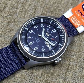 (Category: ) located in . Submitted by notorious_watches (Listing ID 1170958547, Image 1). Description: .
