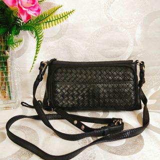 (Category: ) located in . Submitted by Precious_Japan_Surplus (Listing ID 1171015630, Image 1). Description: .