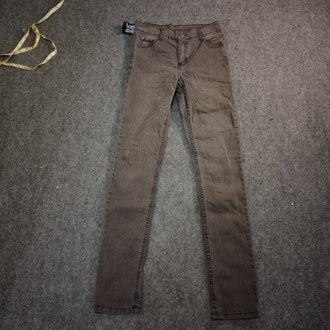 Jeans cheap monday, Fesyen Pria 