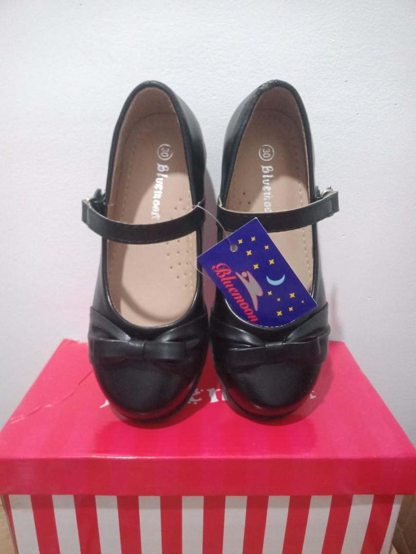 Shopee kids shoes top
