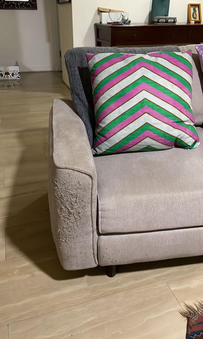 King’s Living original sofa, Furniture & Home Living, Furniture, Sofas