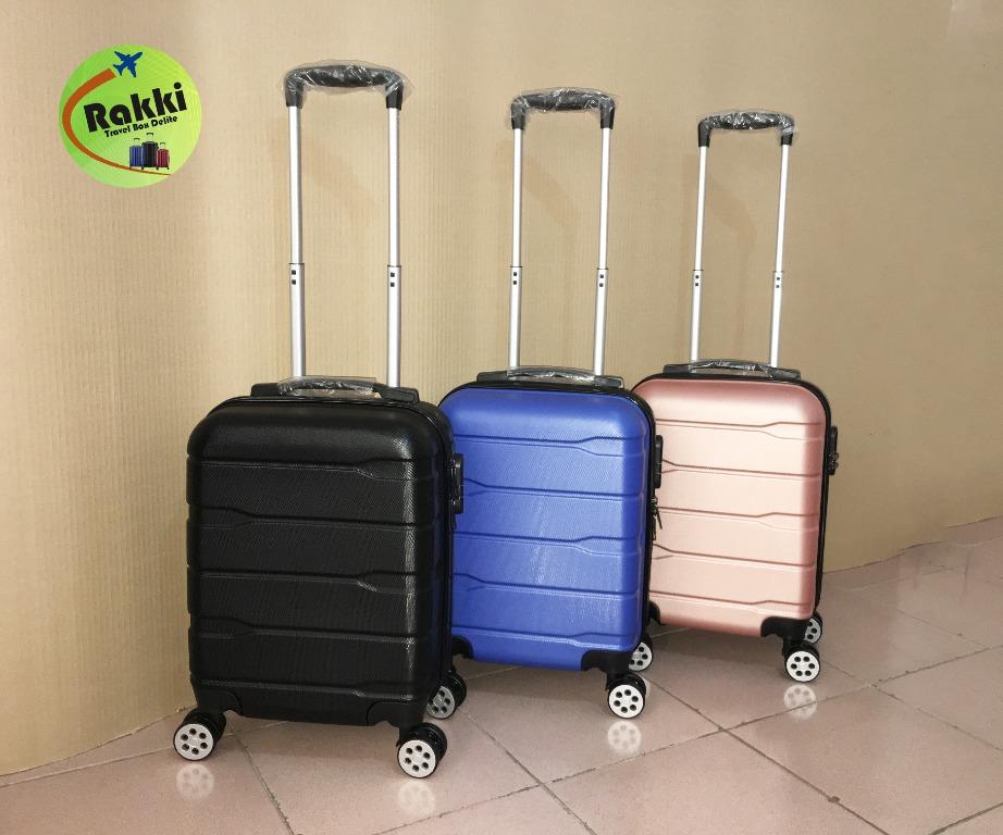 Small hand new arrivals carry bag