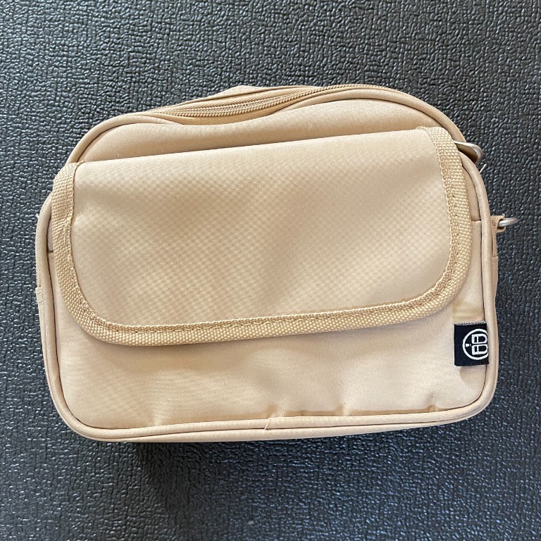 Like New Gund 2Way Convertible Duffle Bag/Belt Bag in Beige, Women's