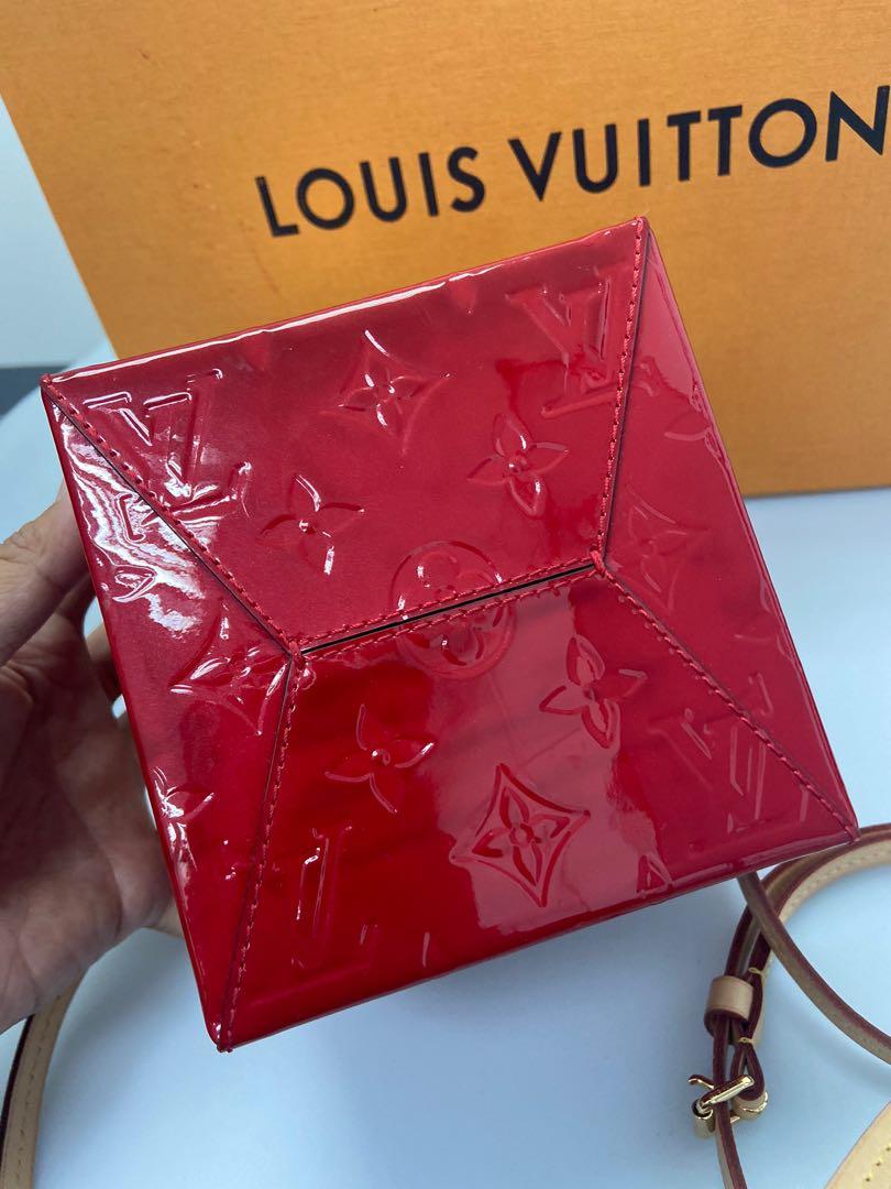 LOUIS VUITTON LOUIS VUITTON Bleecker box bag M52516 Vernis leather Rose  ballerina Used LV M52516