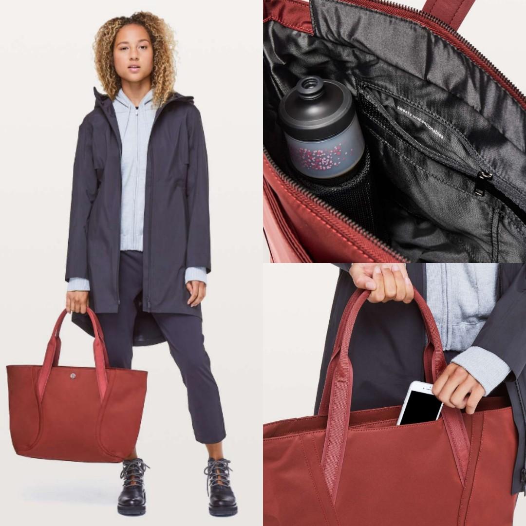 Lululemon Out of Range 20L Tote