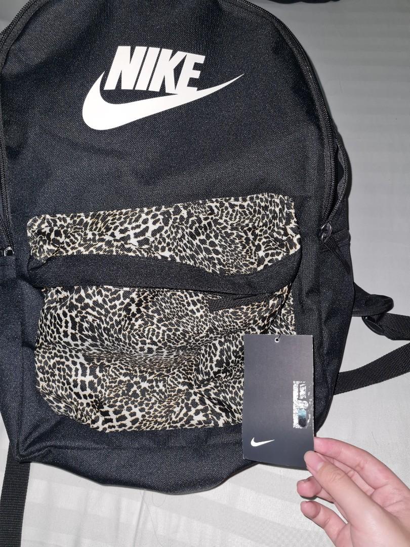 Nike heritage hotsell backpack leopard print