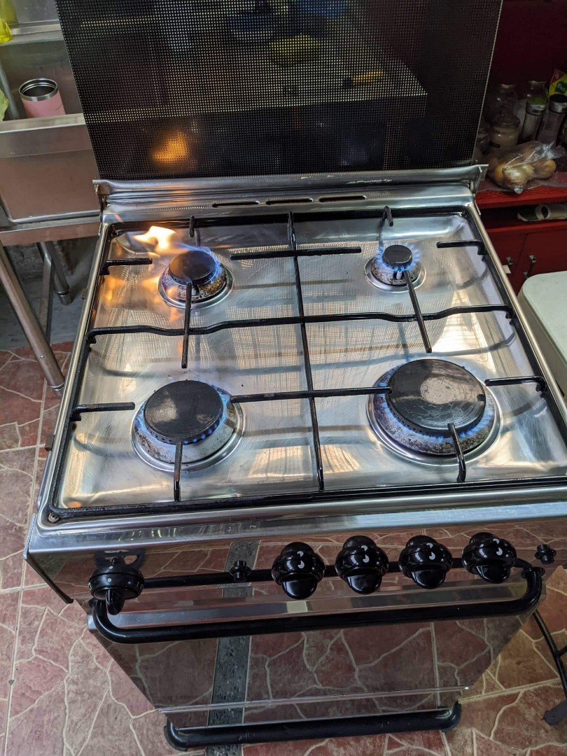 original elba gas stove with oven, TV & Home Appliances, Kitchen