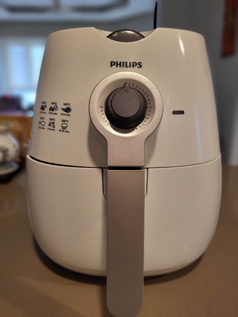 Philips Air Fryer (White), TV & Home Appliances, Kitchen Appliances