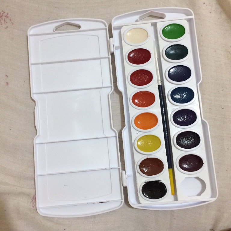prang oval16 pan watercolor paint set, Hobbies & Toys, Stationary & Craft, Craft Supplies