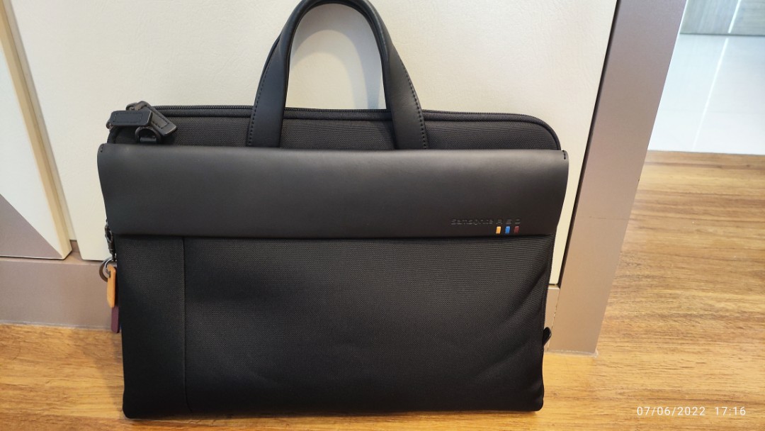 Samsonite RED Aticus Slim Briefcase