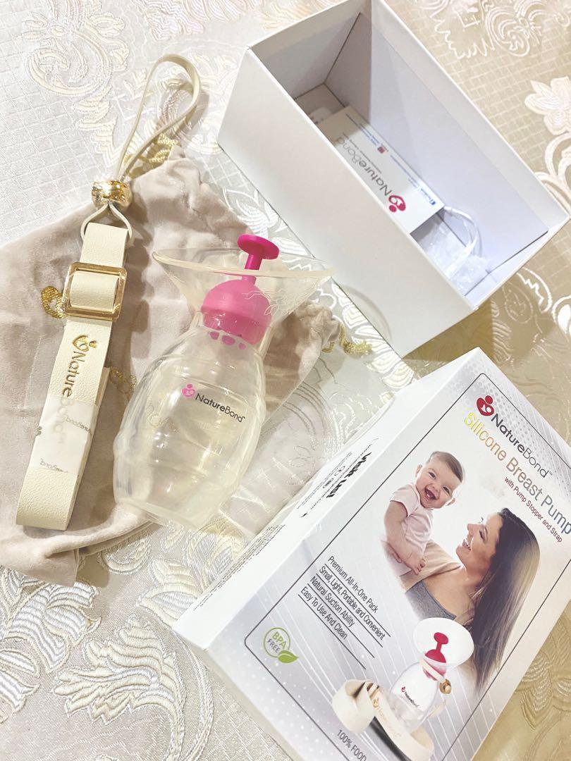 Silicone BreastPump (Category: Breastfeeding & Bottle Feeding) located in Quezon City. Submitted by ____aiceee____ (Listing ID 1170996957, Image 2). Description: Birthday Pamigay! Used twice UV Sterilized .