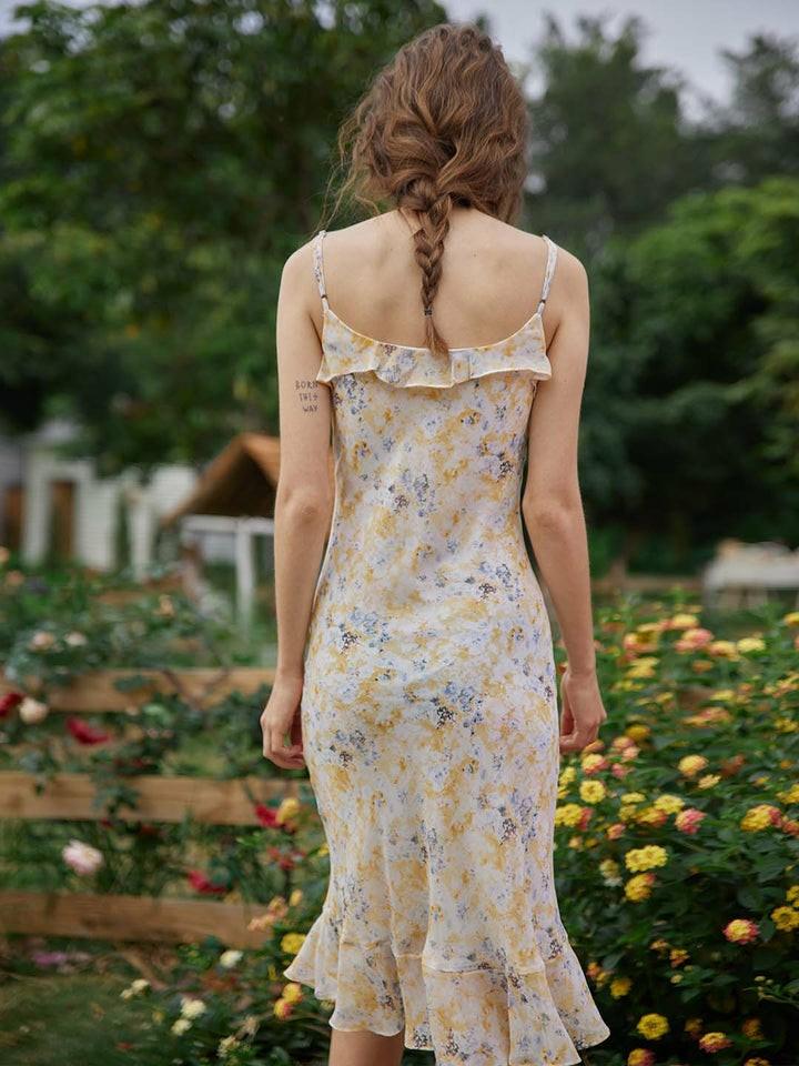 Chiffon slip outlet