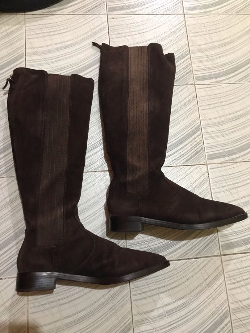 Tory Burch suede boots, Women's Fashion, Footwear, Boots on Carousell
