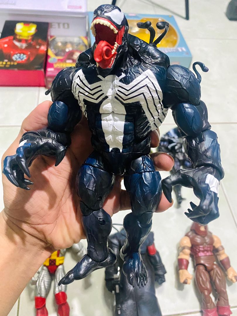 Venom Deluxe, Hobbies \u0026 Toys, Toys 