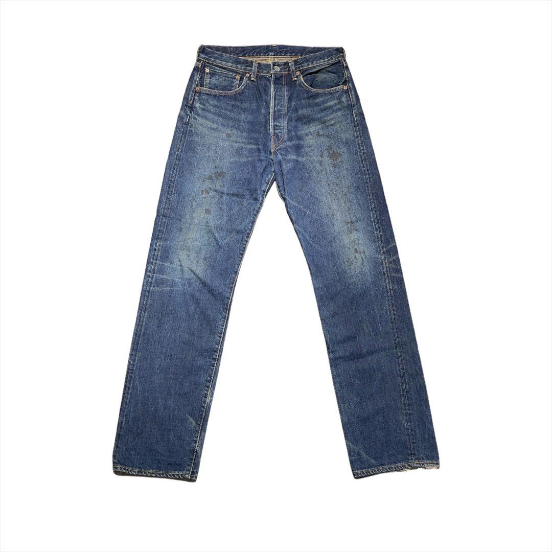 Vintage Levis 501 Big E (Category: Jeans) located in Manila. Submitted by allinthiswall (Listing ID 1170956339, Image 2). Description: vintage #Levis 501xx japan 🇯🇵 made 100% cotton red line selvedge jeans., 33’ waist on levis patch, hidden copper rivet on back pockets., nice fade details & sturdy pair 👖 #levis501 waist : 33’ inseam : 32’ leg opening : 8’ length : 43’.