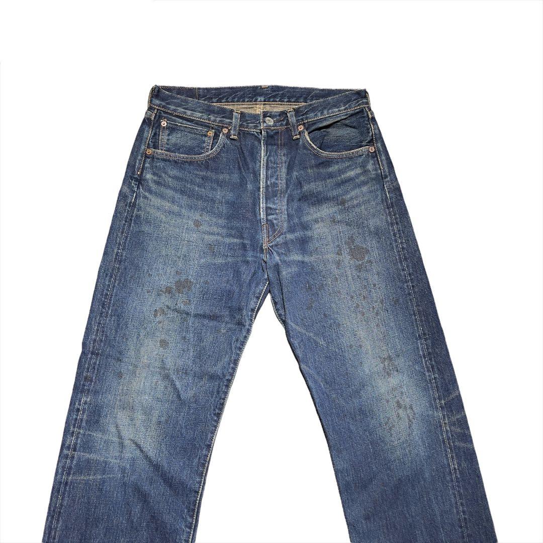 Vintage Levis 501 Big E (Category: Jeans) located in Manila. Submitted by allinthiswall (Listing ID 1170956339, Image 3). Description: vintage #Levis 501xx japan 🇯🇵 made 100% cotton red line selvedge jeans., 33’ waist on levis patch, hidden copper rivet on back pockets., nice fade details & sturdy pair 👖 #levis501 waist : 33’ inseam : 32’ leg opening : 8’ length : 43’.