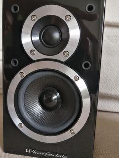 Wharfedale DX1 speakers