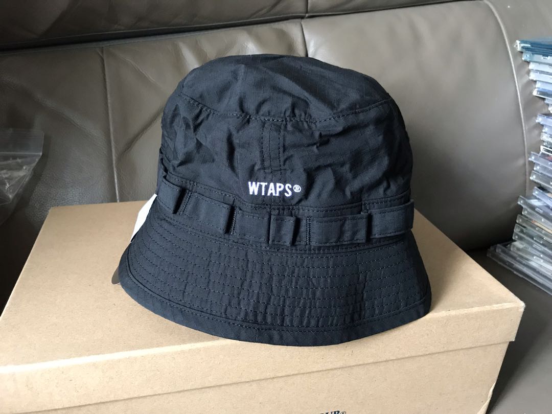 WTAPS Bucket Hat Black Size 3, 男裝, 手錶及配件, 棒球帽、帽- Carousell WTAPS Bucket Hat Black Size 3, 男裝, 手錶及配件, 棒球帽、帽- Carousell