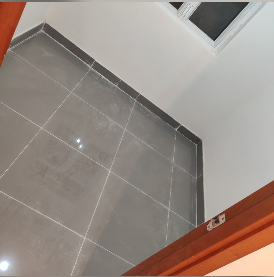 元朗站5分鐘步行到家（村屋一樓）建約250呎63438282620675114