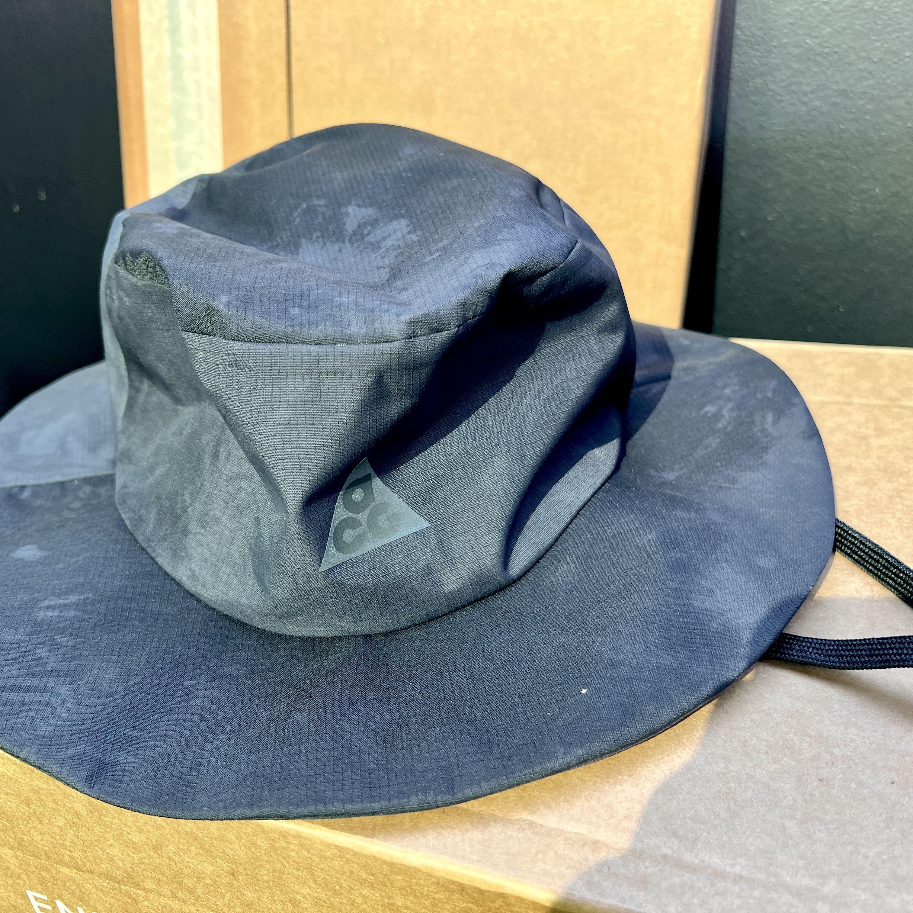 nike acg warm bucket hat