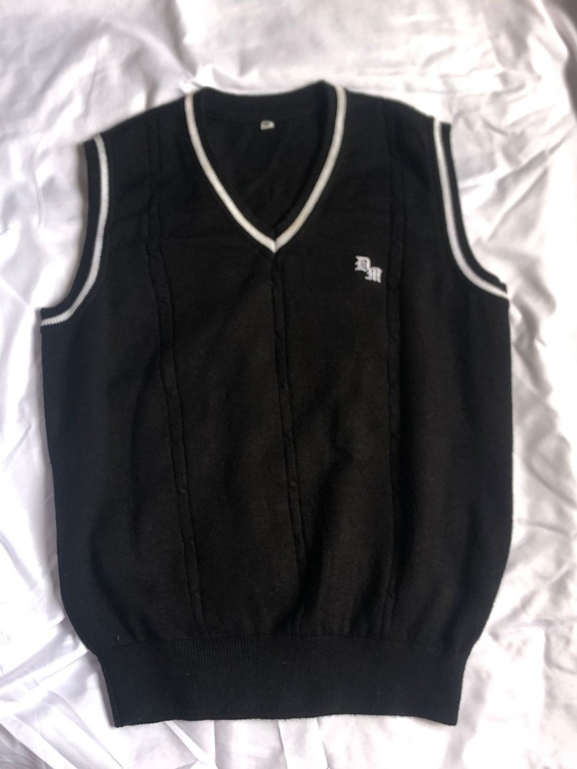 Academia Black vest, Fesyen Wanita 