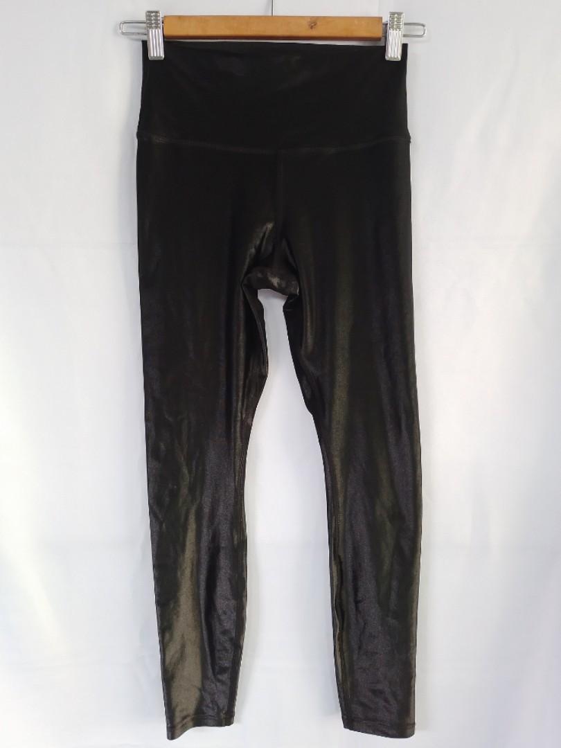 Alo High-Waist Black Shine Leggings (Category: Activewear) located in Muntinlupa City. Submitted by cezzy82 (Listing ID 1171110552, Image 1). Description: measurement: waist laid flat: 11" length:3=".