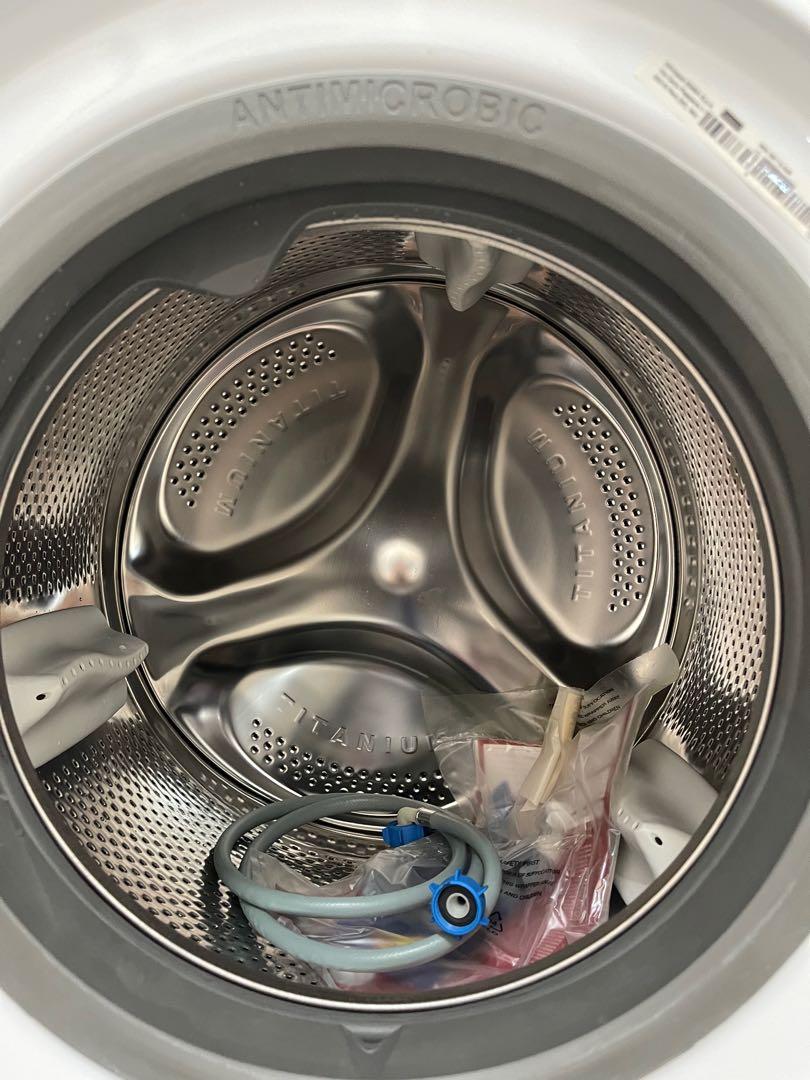 ARISTON FRONT LOAD WASHER (10KG) DISPLAY SET 700 Delivery add 50 One