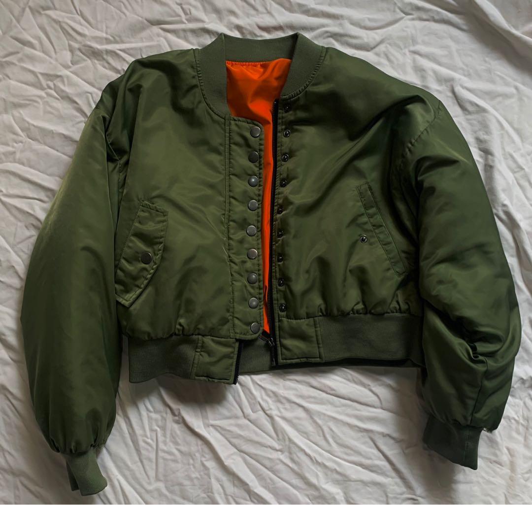 Army Green Puffer Bomber Jacket, Women's Fashion, Coats, Jackets and Outerwear on Carousell