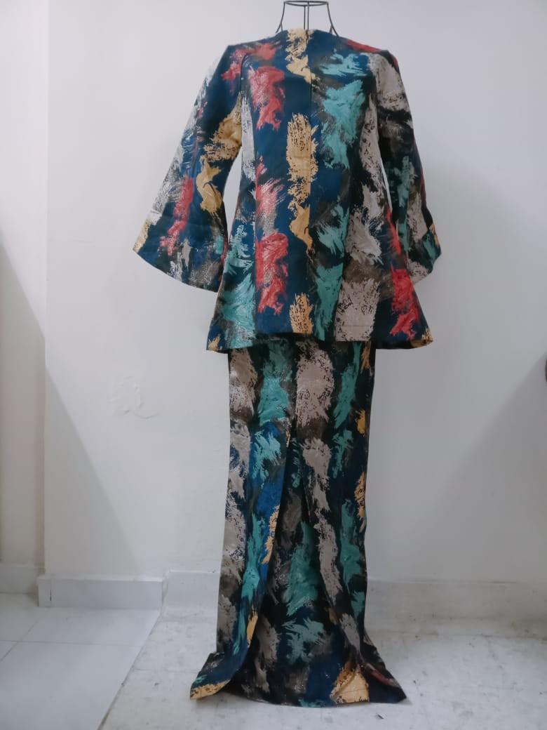 Baju Kurung Rizalman Inspirasi Design, Women's Fashion, Dresses & Sets ...
