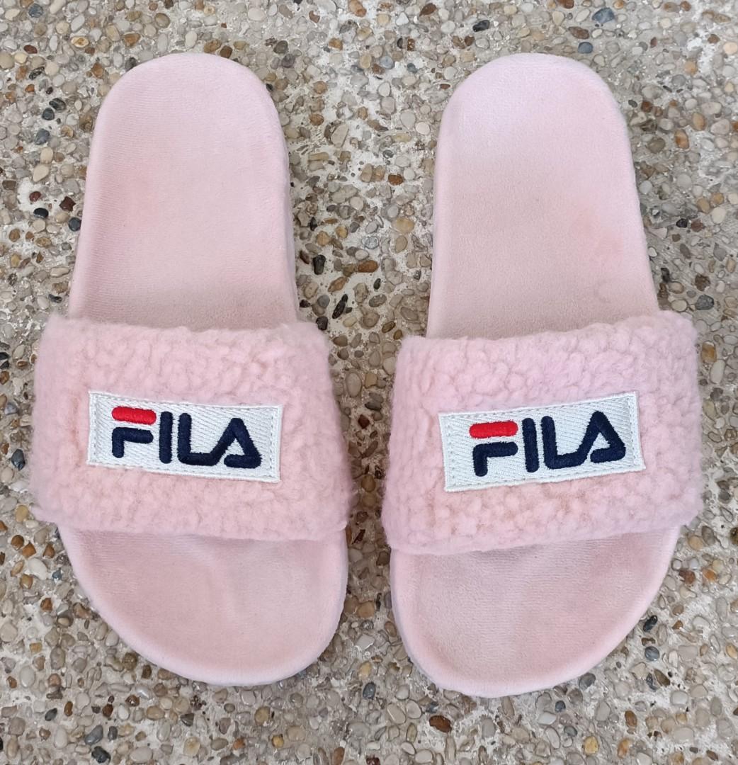 Baby fila slides deals