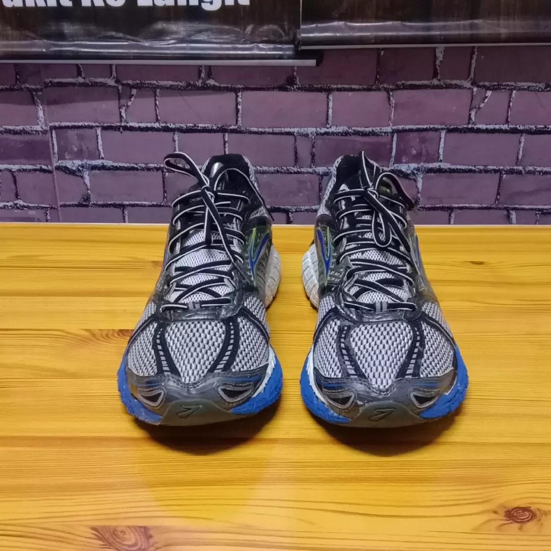 Brooks Trance 12