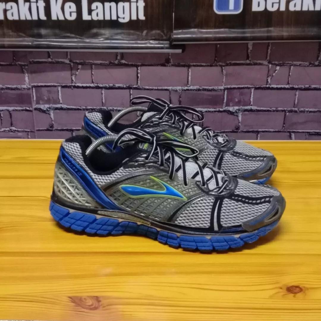 Brooks trance 12 shoes top