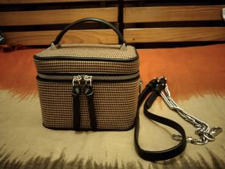 （分類：）位於 。 由 rusibinti60 提交（商品編號 1171130210，圖片 1）。簡介： 。