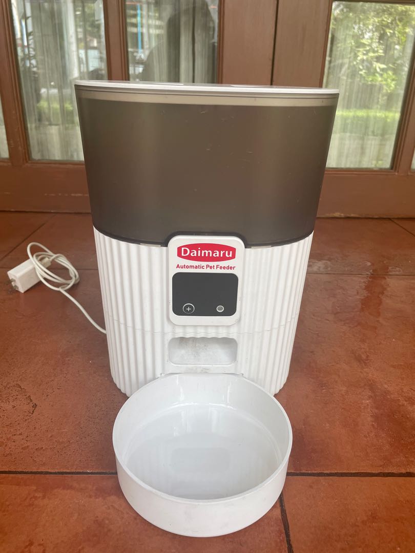 Daimaru Automatic Pet Feeder, Pet Supplies, Homes & Other Pet