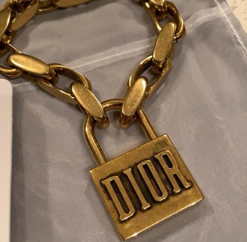 Dior lucky locket clearance